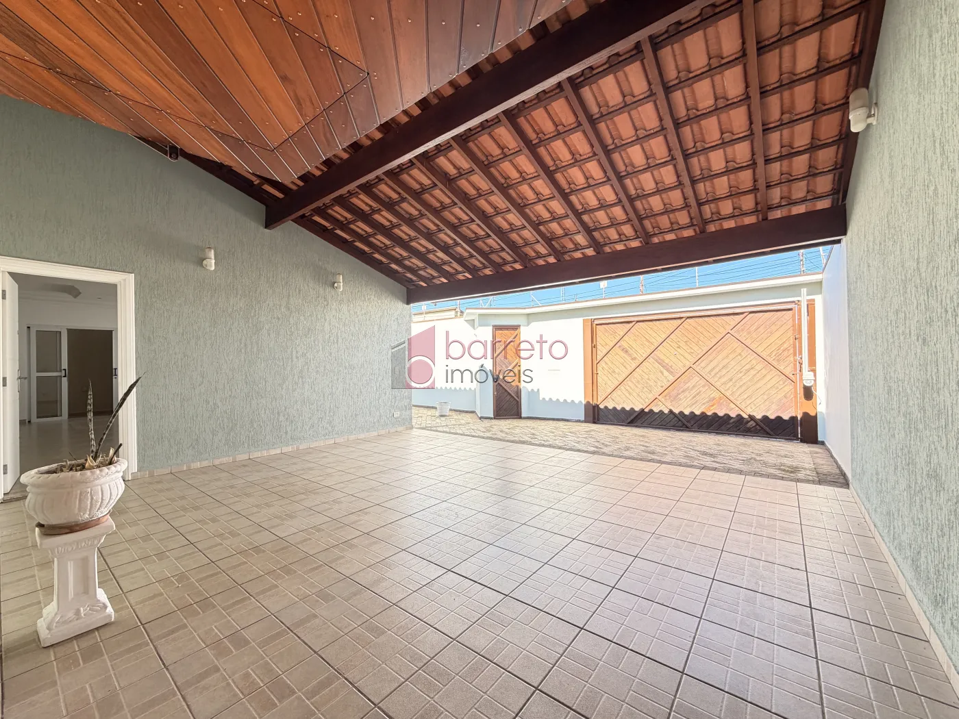 CASA TÉRREA À VENDA – 03 QUARTOS – VILA RIO BRANCO – JUNDIAÍ/SP
