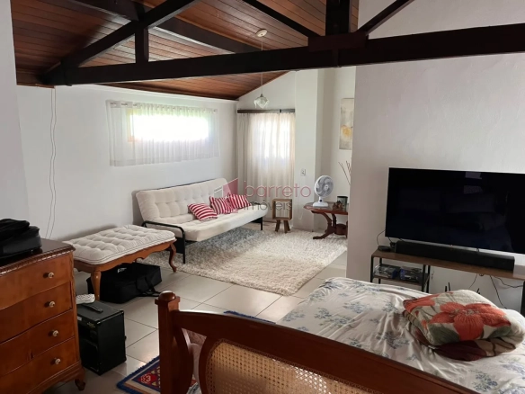 CASA TÉRREA À VENDA NO JARDIM DAS BANDEIRAS, JUNDIAÍ/SP