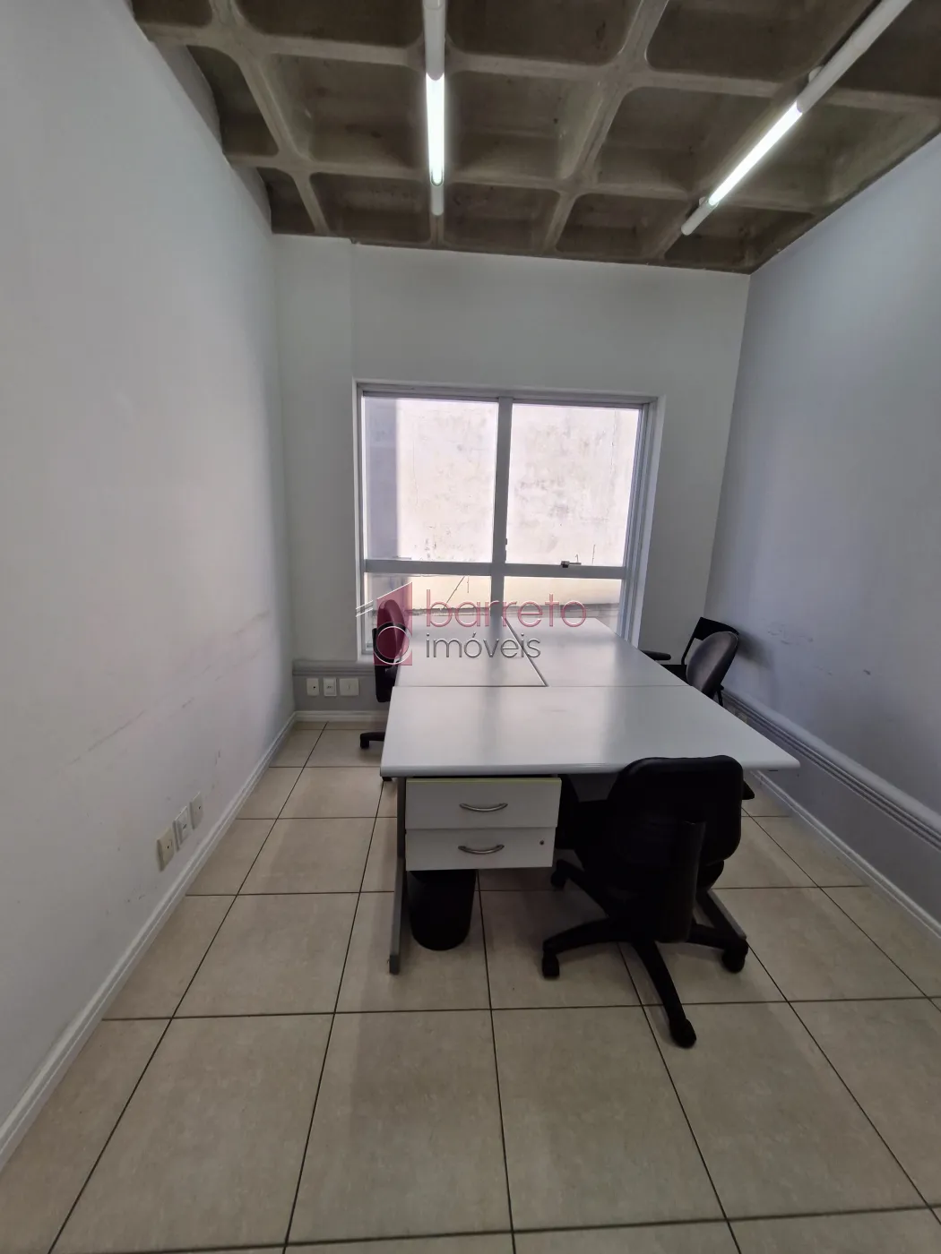 SALA COMERCIAL MOBILIADA NO EDIFÍCIO LIBERAL CENTURY NO CENTRO – JUNDIAÍ/SP