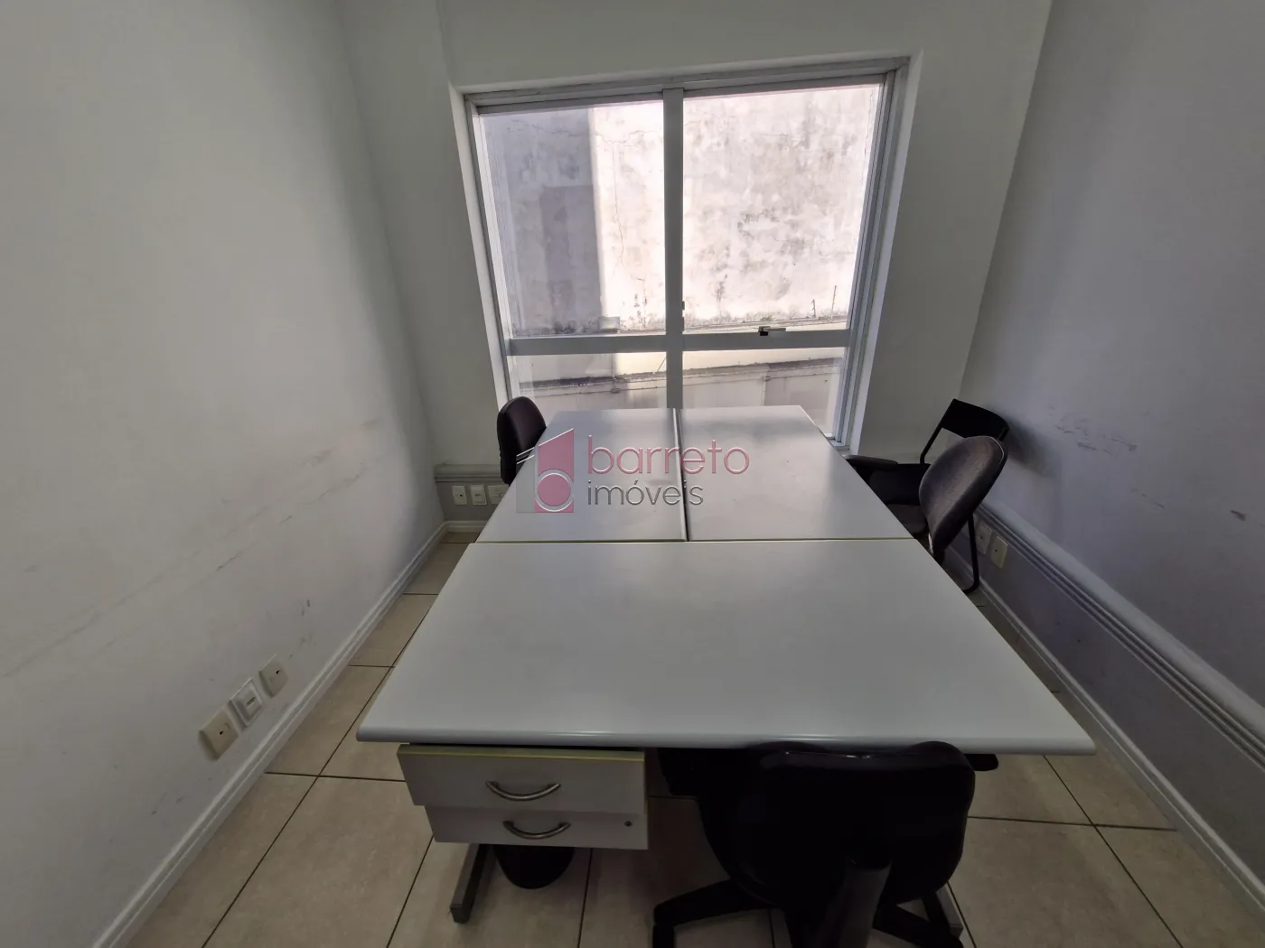 SALA COMERCIAL MOBILIADA NO EDIFÍCIO LIBERAL CENTURY NO CENTRO – JUNDIAÍ/SP