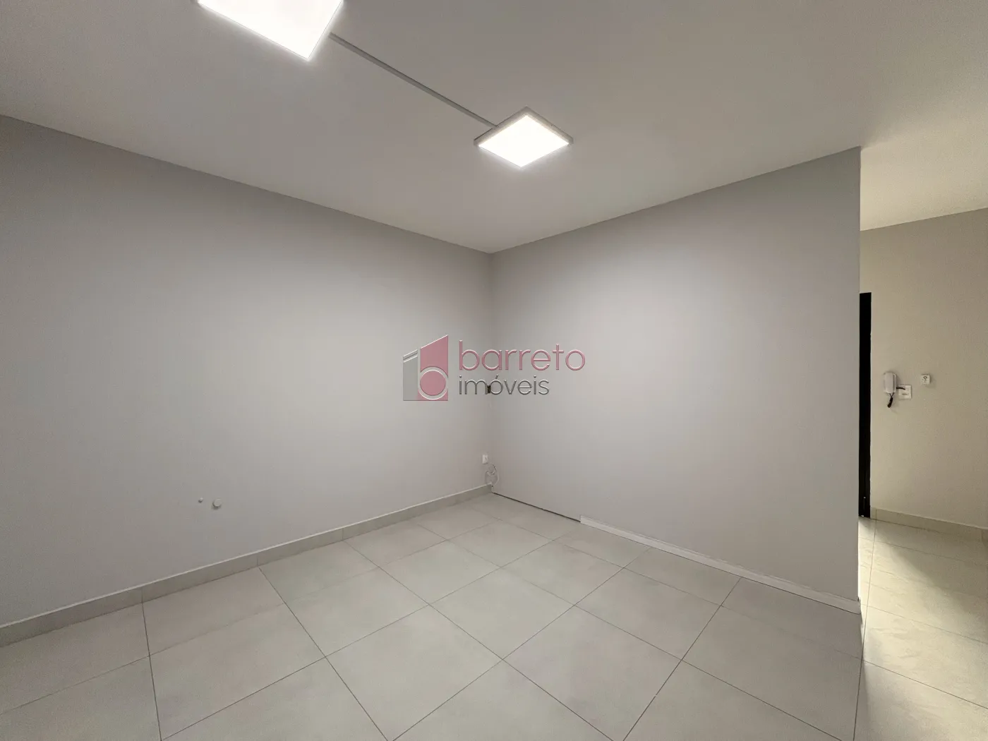 SALA COMERCIAL PARA LOCAÇÃO NO CENTRO – JUNDIAÍ/SP