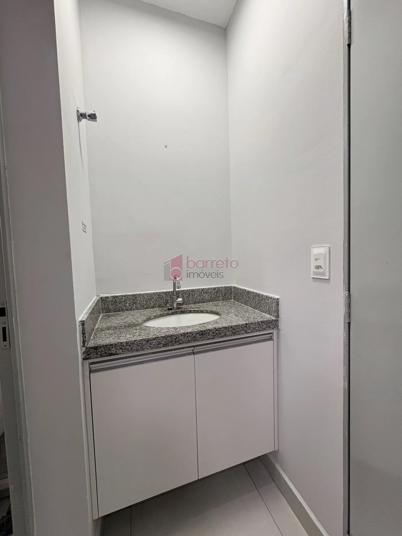 SALA COMERCIAL PARA LOCAÇÃO NO CENTRO – JUNDIAÍ/SP