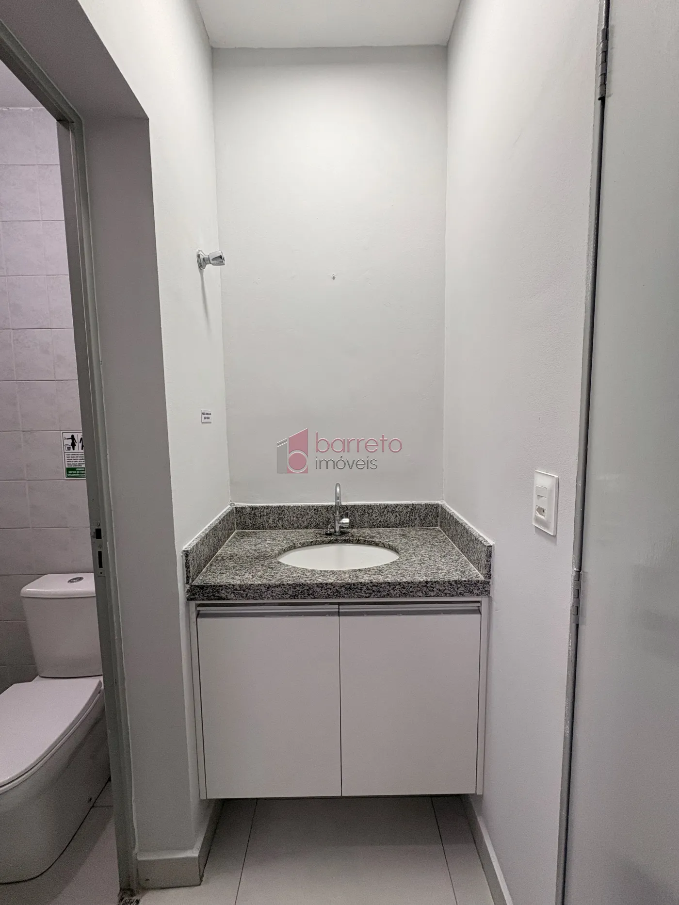 SALA COMERCIAL PARA LOCAÇÃO NO CENTRO – JUNDIAÍ/SP