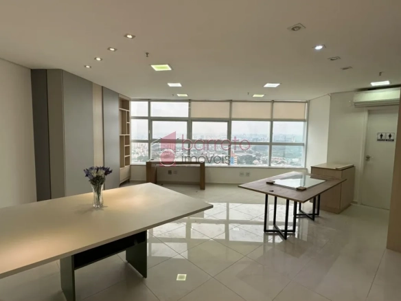 SALA COMERCIAL PARA LOCAÇÃO NO EDIFÍCO GOLDEN OFFICE – JUNDIAÍ/SP