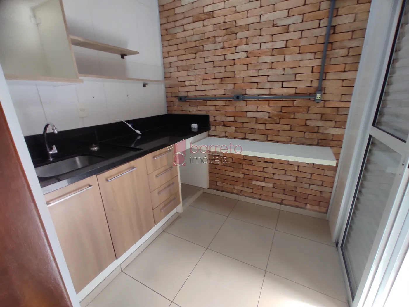 SOBRADO COMERCIAL PARA LOCAÇÃO NA BARÃO DE TEFFÉ NO ANHANGABAÚ – JUNDIAÍ/SP