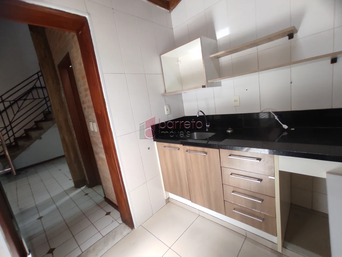 SOBRADO COMERCIAL PARA LOCAÇÃO NA BARÃO DE TEFFÉ NO ANHANGABAÚ – JUNDIAÍ/SP