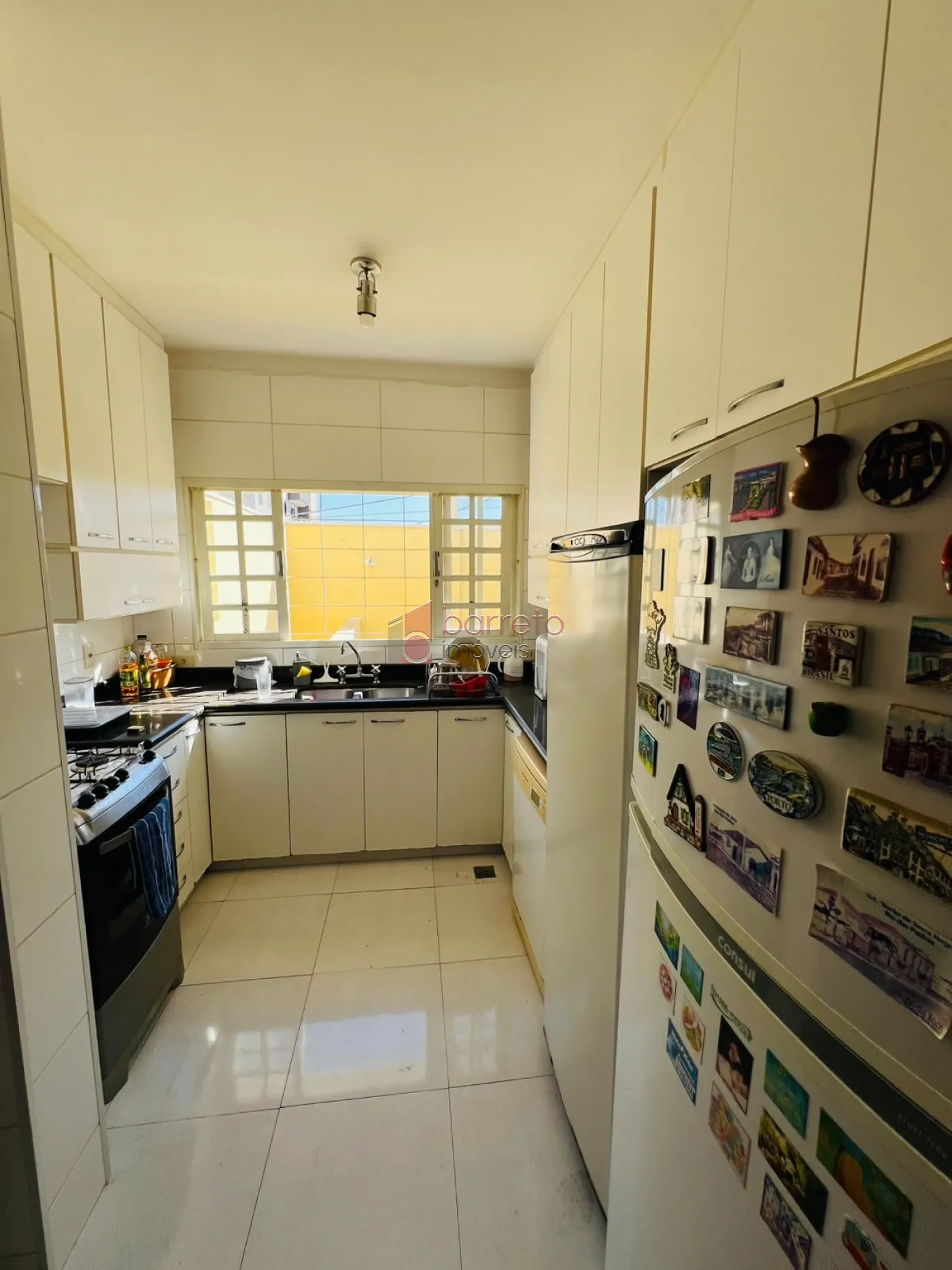 SOBRADO MOBILIADO OU SEMI MOBILIADO PARA LOCAÇÃO NO QUINTA DAS VIDEIRAS – JUNDIAÍ/SP
