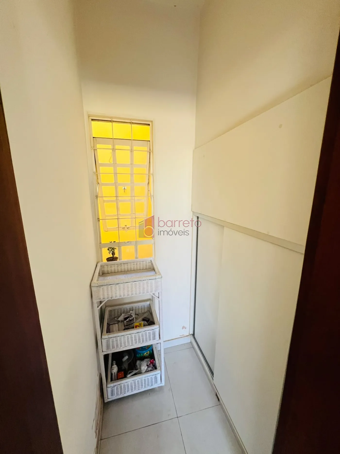 SOBRADO MOBILIADO OU SEMI MOBILIADO PARA LOCAÇÃO NO QUINTA DAS VIDEIRAS – JUNDIAÍ/SP