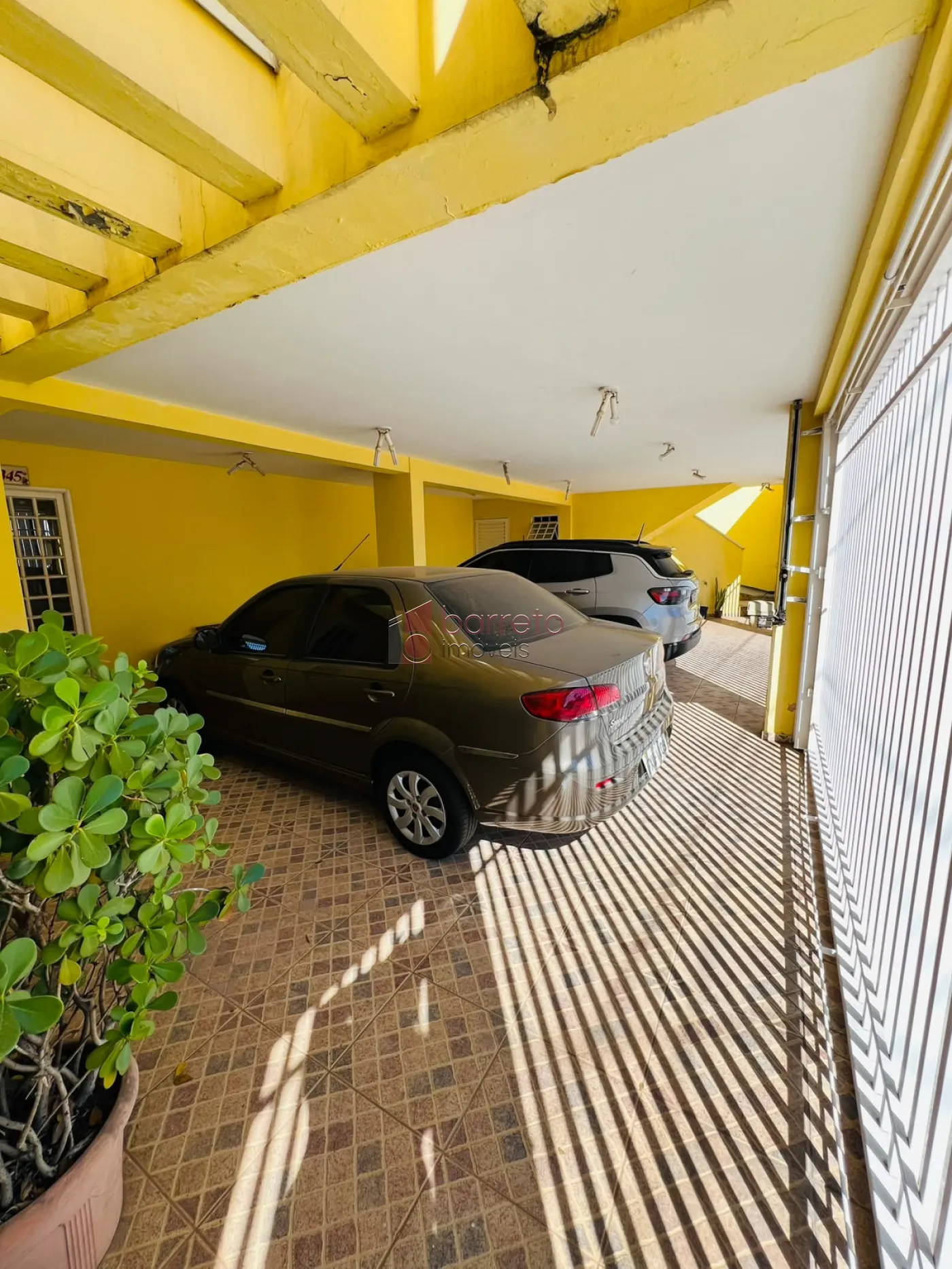 SOBRADO MOBILIADO OU SEMI MOBILIADO PARA LOCAÇÃO NO QUINTA DAS VIDEIRAS – JUNDIAÍ/SP