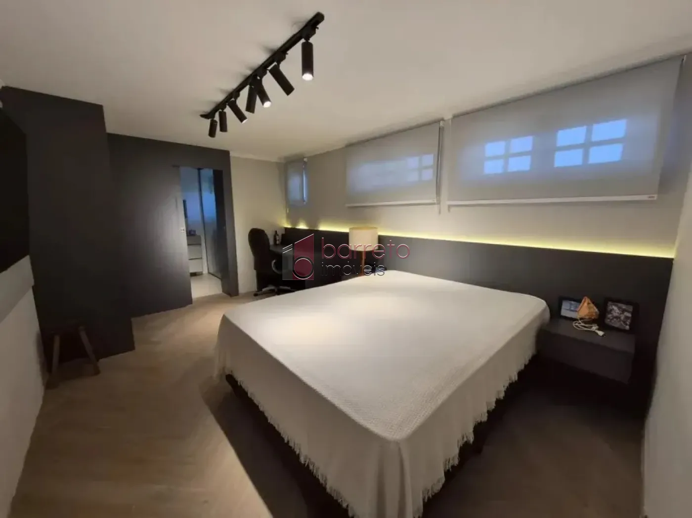 SOBRADO MOBILIADO PARA LOCAÇÃO NO CONDOMÍNIO QUARTIER LES RESIDENCES NO CAXAMBU – JUNDIAÍ/SP