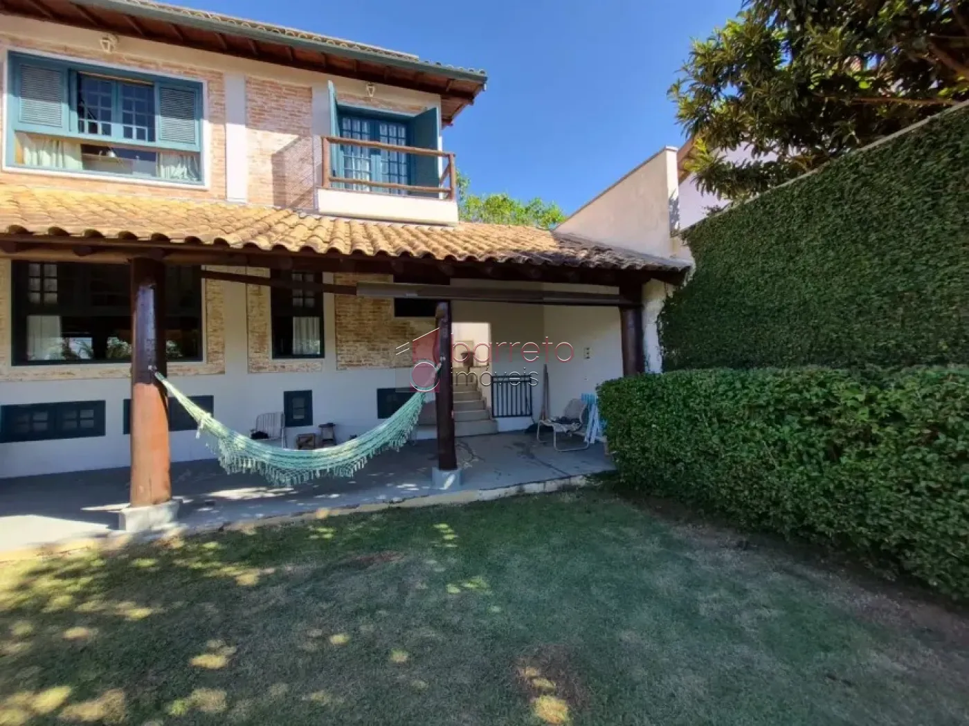 SOBRADO MOBILIADO PARA LOCAÇÃO NO CONDOMÍNIO QUARTIER LES RESIDENCES NO CAXAMBU – JUNDIAÍ/SP