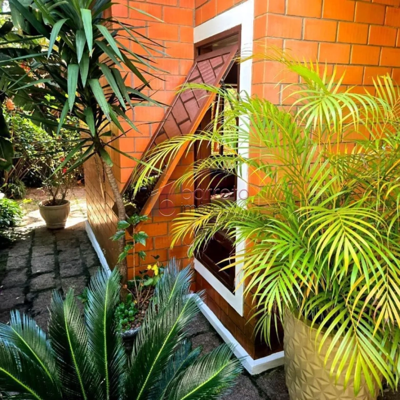 CASA À VENDA NO CONDOMÍNIO CAPITAL VILLE I EM CAJAMAR/SP