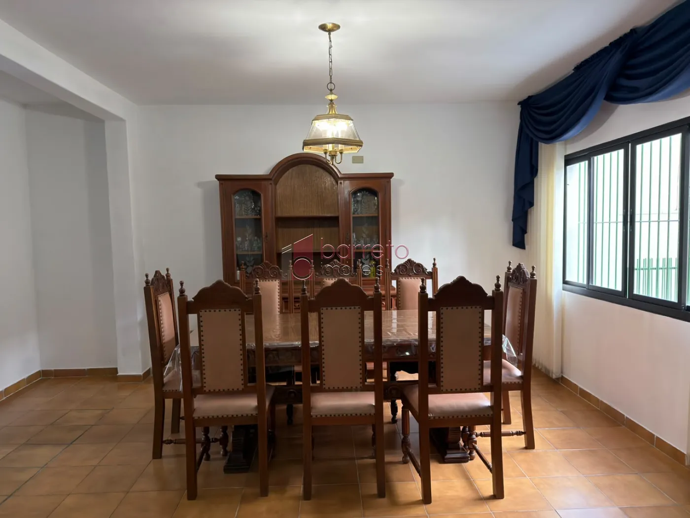 CASA COM 04 DORMITÓRIOS À VENDA EM CAMPO LIMPO PAULISTA/SP