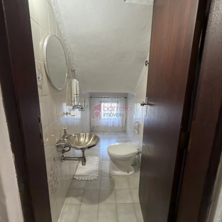 CASA COM 04 DORMITÓRIOS À VENDA EM CAMPO LIMPO PAULISTA/SP