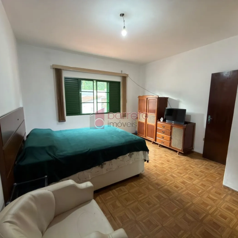 CASA COM 04 DORMITÓRIOS À VENDA EM CAMPO LIMPO PAULISTA/SP