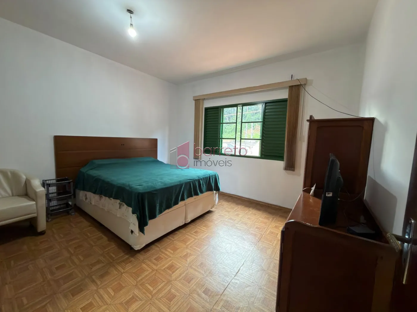 CASA COM 04 DORMITÓRIOS À VENDA EM CAMPO LIMPO PAULISTA/SP