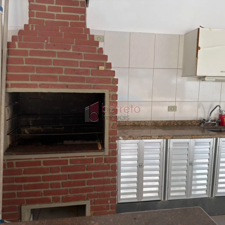 CASA COM 04 DORMITÓRIOS À VENDA EM CAMPO LIMPO PAULISTA/SP
