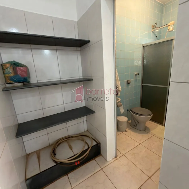 CASA COM 04 DORMITÓRIOS À VENDA EM CAMPO LIMPO PAULISTA/SP