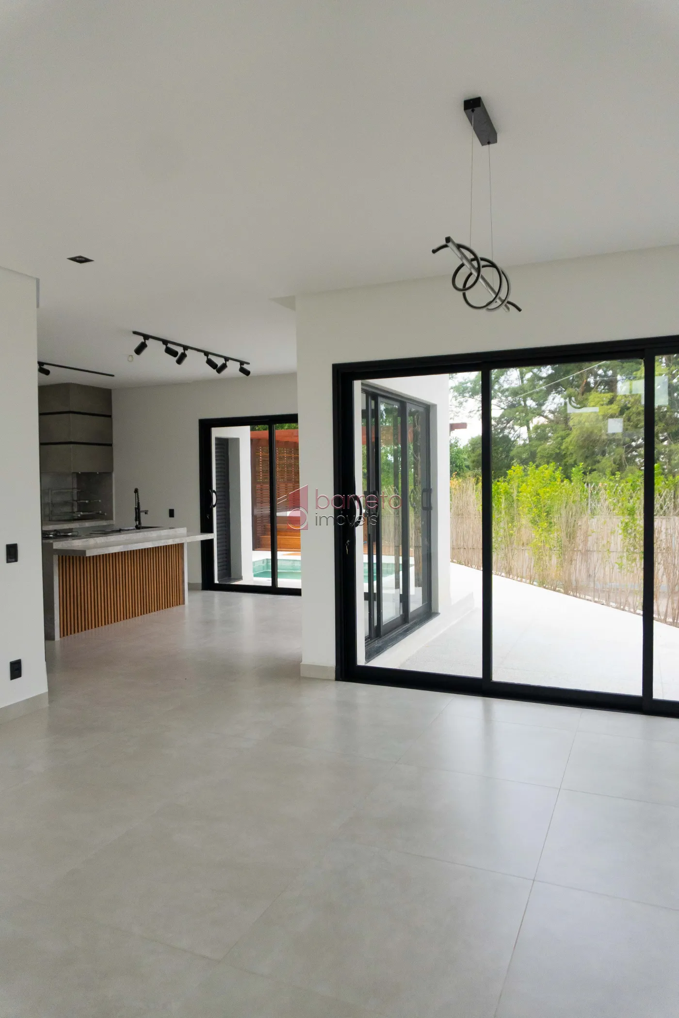 CASA ALTO PADRÃO À VENDA NO CONDOMÍNIO PHYTUS EM ITUPEVA/SP