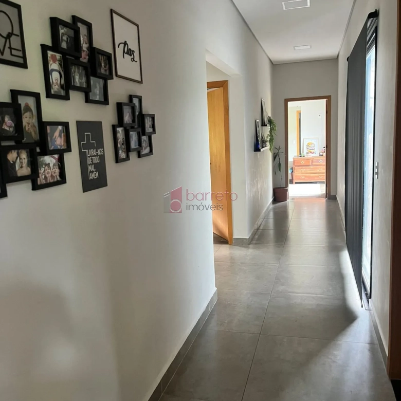CASA TÉRREA À VENDA NO CONDOMÍNO COLINAS DE INHANDJARA EM ITUPEVA/SP