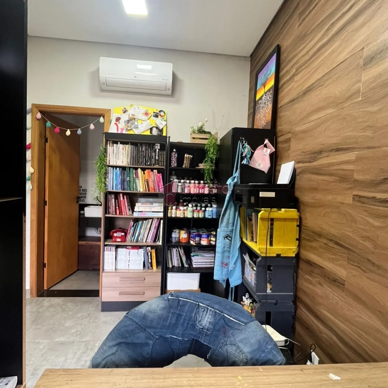 CASA TÉRREA À VENDA NO CONDOMÍNO COLINAS DE INHANDJARA EM ITUPEVA/SP