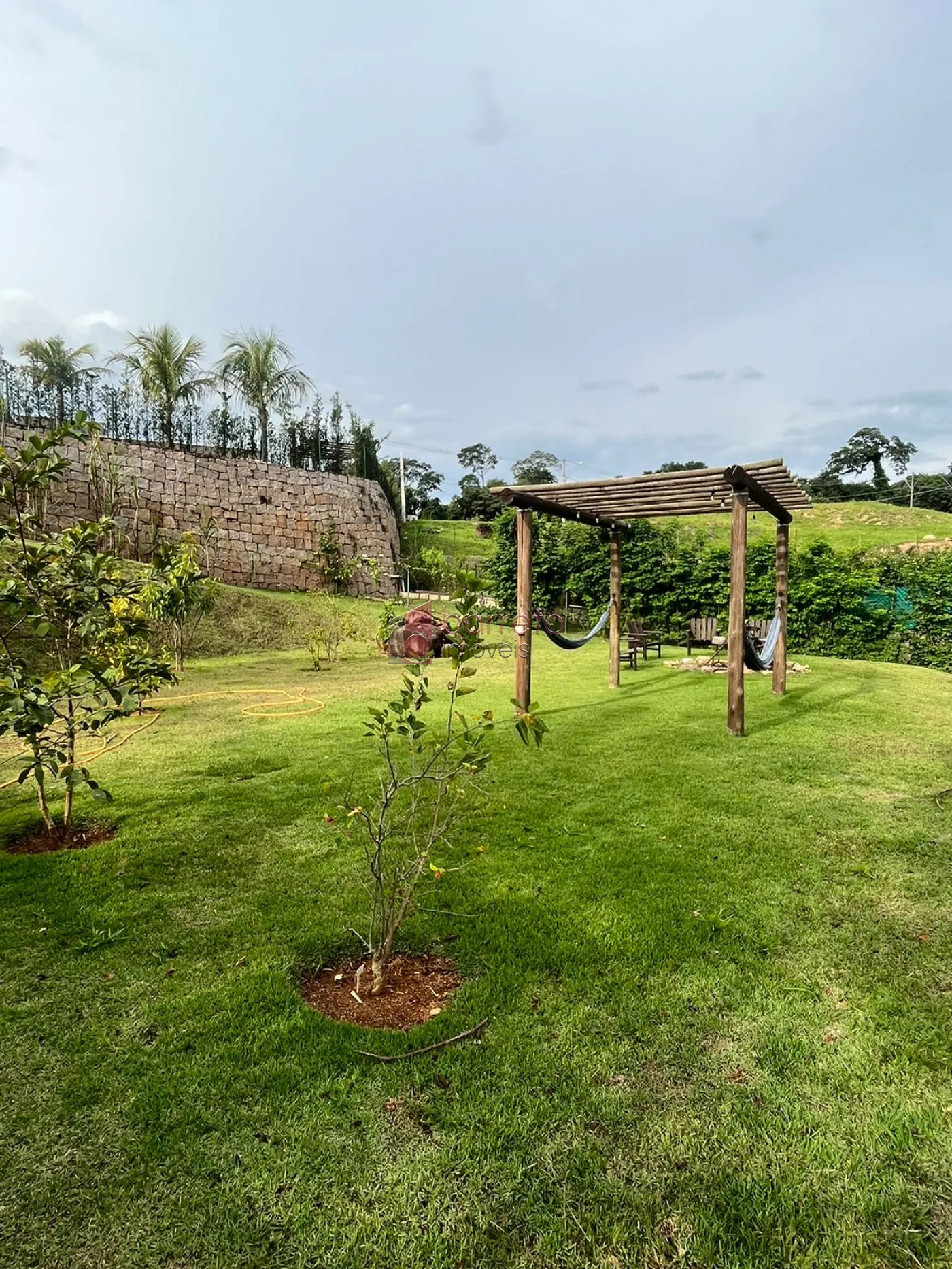 CASA TÉRREA À VENDA NO CONDOMÍNO COLINAS DE INHANDJARA EM ITUPEVA/SP
