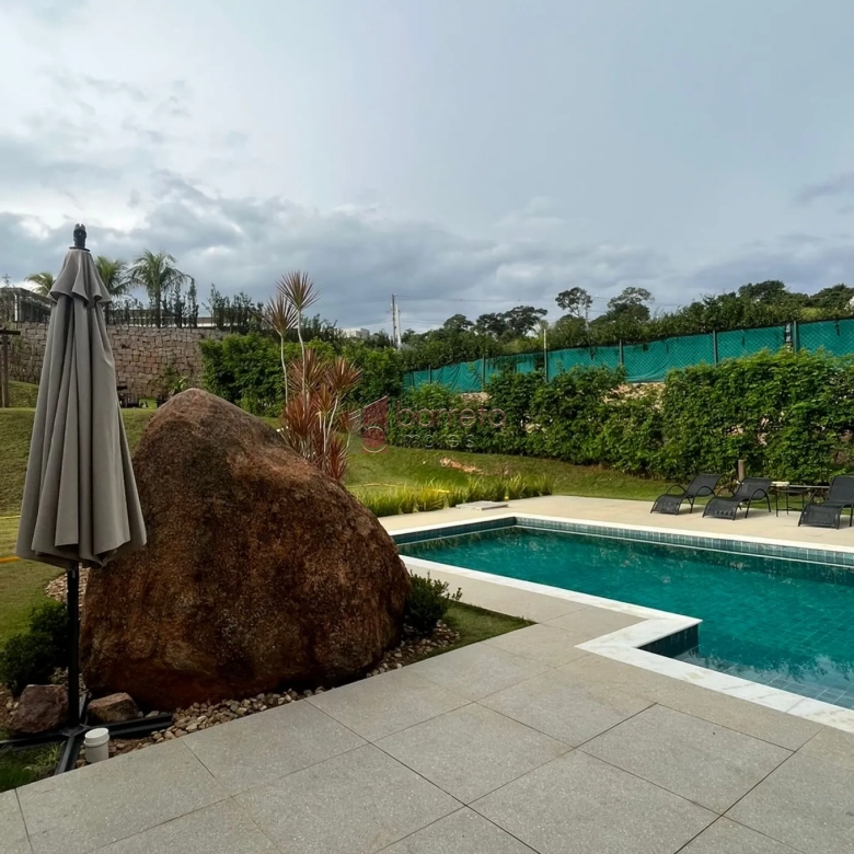 CASA TÉRREA À VENDA NO CONDOMÍNO COLINAS DE INHANDJARA EM ITUPEVA/SP