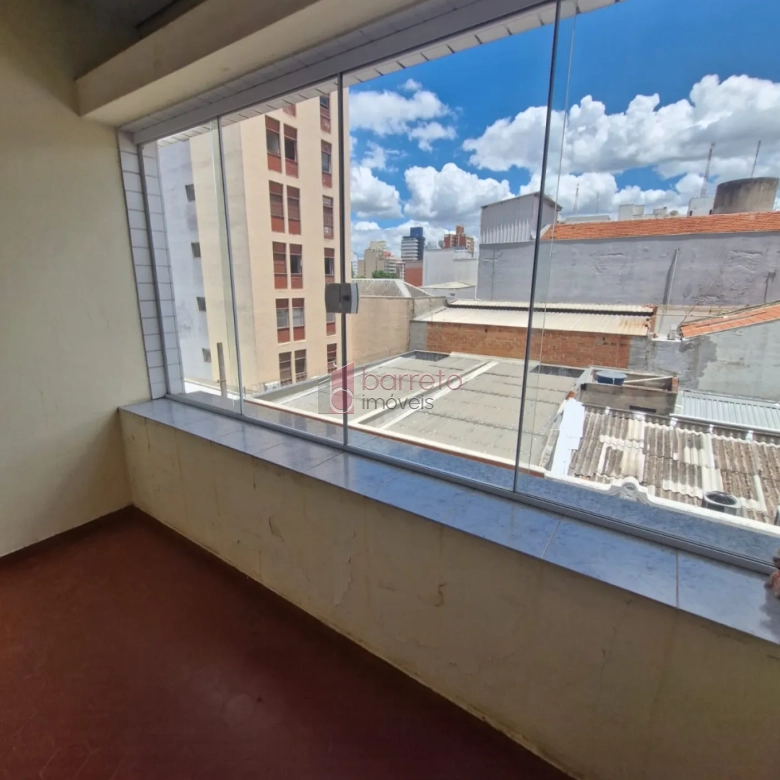 APARTAMENTO MOBILIADO PARA LOCAÇÃO E VENDA NO EDÍFICIO ANTÔNIO FARINA – JUNDIAÍ/SP