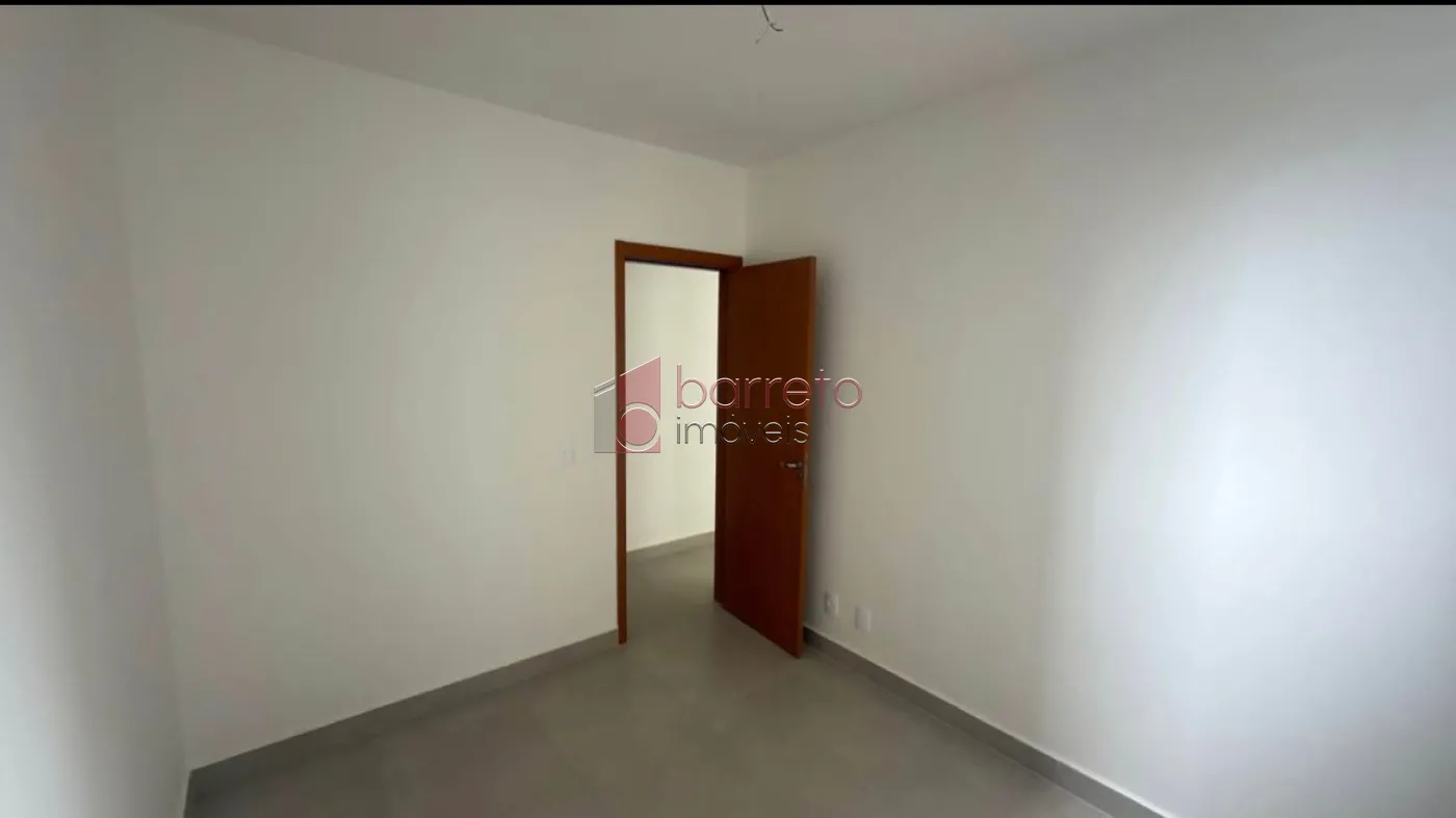 APARTAMENTO À VENDA NO CONDOMÍNIO RESIDENCIAL JARDINS NO BAIRRO ENGORDADOURO EM JUNDIAÍ/SP