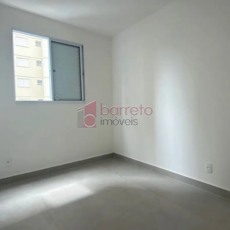 APARTAMENTO À VENDA NO CONDOMÍNIO RESIDENCIAL JARDINS NO BAIRRO ENGORDADOURO EM JUNDIAÍ/SP