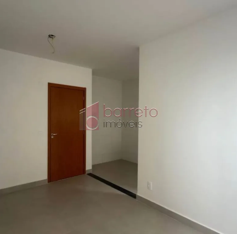 APARTAMENTO À VENDA NO CONDOMÍNIO RESIDENCIAL JARDINS NO BAIRRO ENGORDADOURO EM JUNDIAÍ/SP