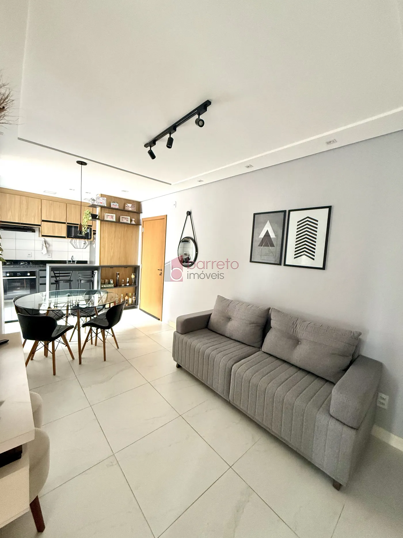 APARTAMENTO À VENDA NO CONDOMÍNIO MYRIAD NO BAIRRO ENGORDADOURO – JUNDIAÍ/SP