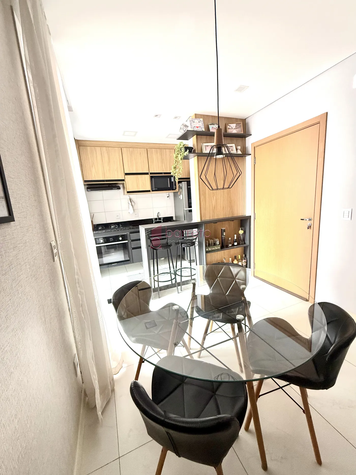 APARTAMENTO À VENDA NO CONDOMÍNIO MYRIAD NO BAIRRO ENGORDADOURO – JUNDIAÍ/SP