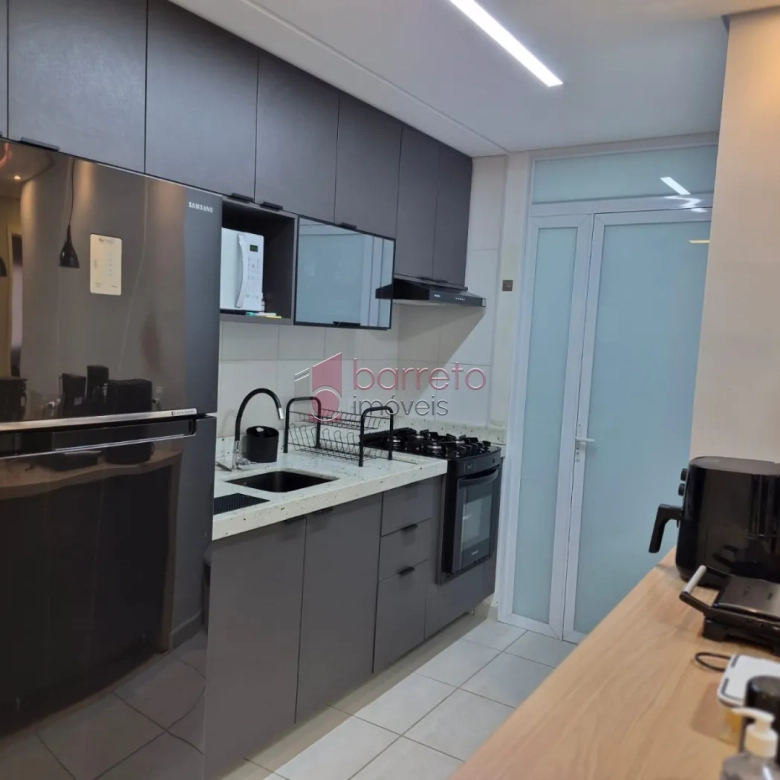 APARTAMENTO À VENDA NO CONDOMÍNIO LIFE NO BAIRRO ENGORDADOURO EM JUNDIAÍ/SP