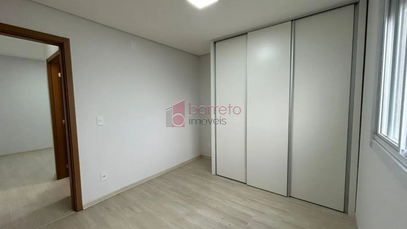 APARTAMENTO À VENDA NO CONDOMÍNIO TORRES DE OZANAM EM JUNDIAÍ/SP