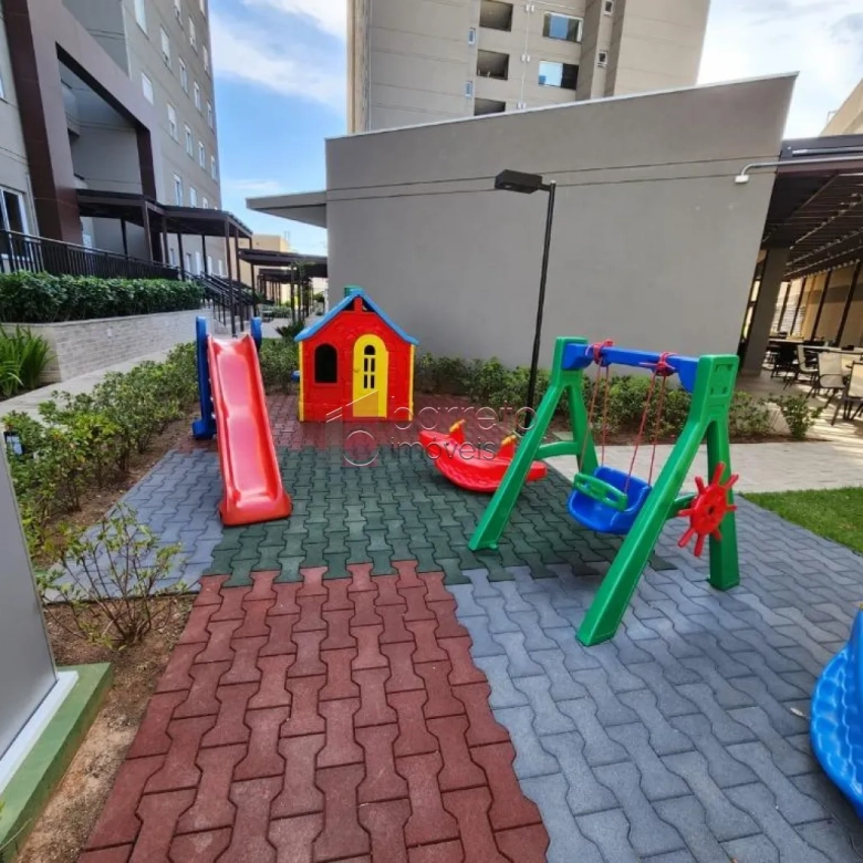 APARTAMENTO À VENDA NO CONDOMÍNIO TORRES DE OZANAM EM JUNDIAÍ/SP
