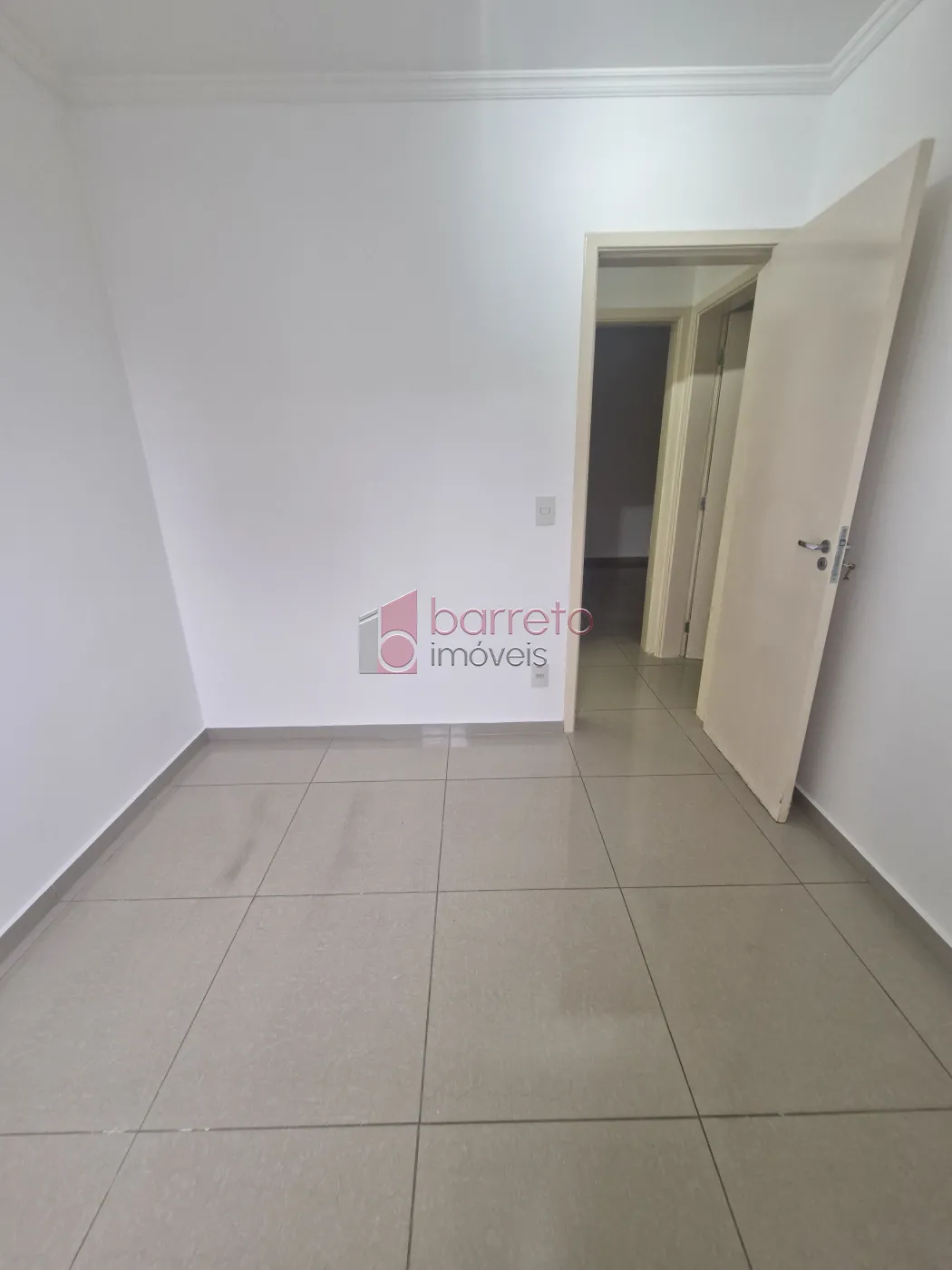 APARTAMENTO PARA LOCAÇÃO E VENDA NO CONDOMÍNIO PIAZZA MESSINA – JUNDIAÍ/SP