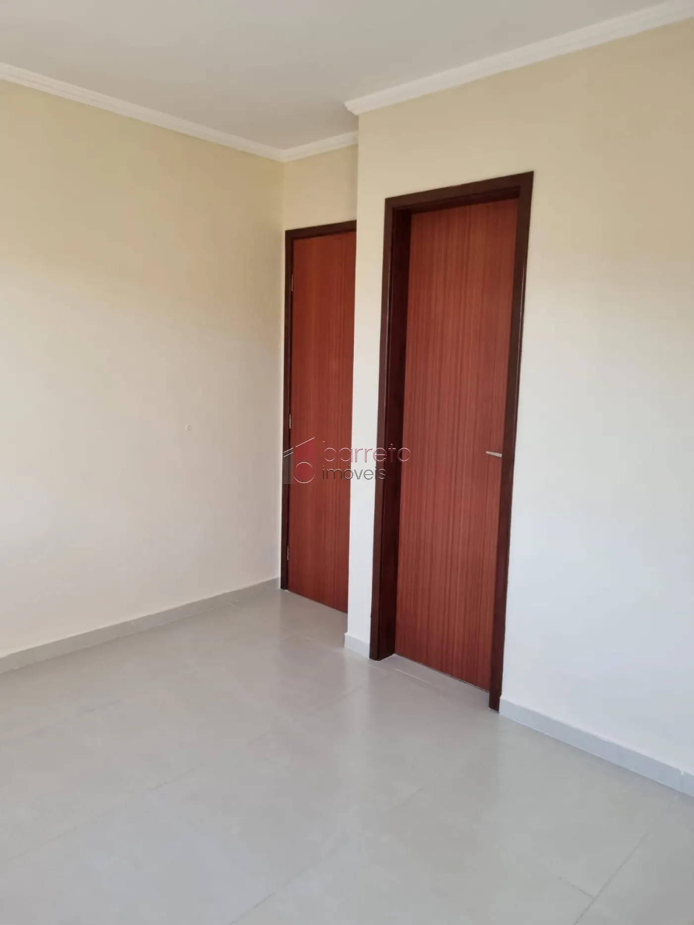 APARTAMENTO À VENDA NO CONDOMÍNIO RESIDENCIAL DÉBORA EM JUNDIAÍ/SP