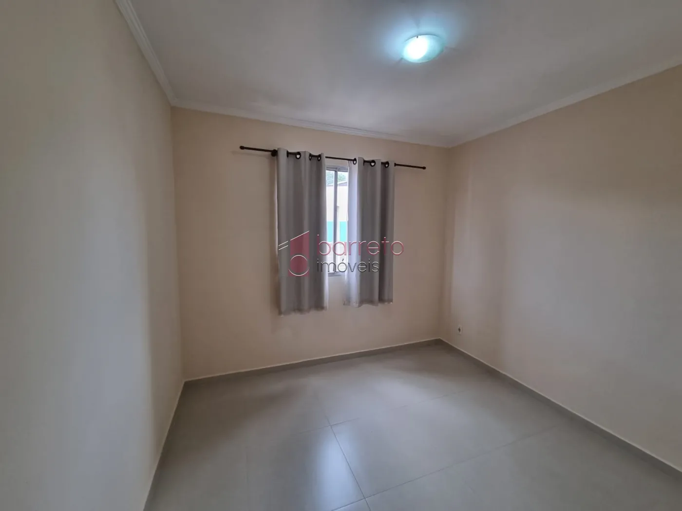 APARTAMENTO À VENDA NO CONDOMÍNIO RESIDENCIAL DÉBORA EM JUNDIAÍ/SP