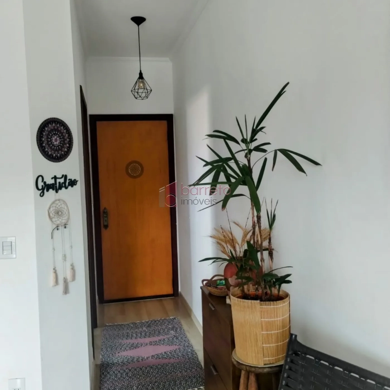 APARTAMENTO À VENDA NO CONDOMÍNIO CHALÉS DA REPRESA EM JUNDIAÍ/SP