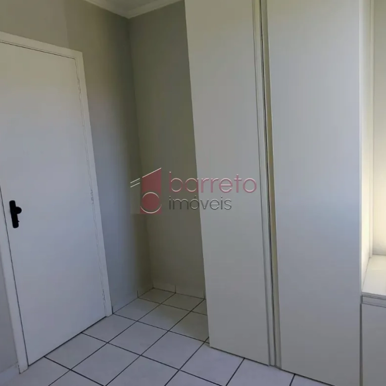 APARTAMENTO COM 03 DORMITÓRIOS À VENDA NO CONDOMÍNIO CHÁCARA PRIMAVERA EM JUNDIAÍ/SP