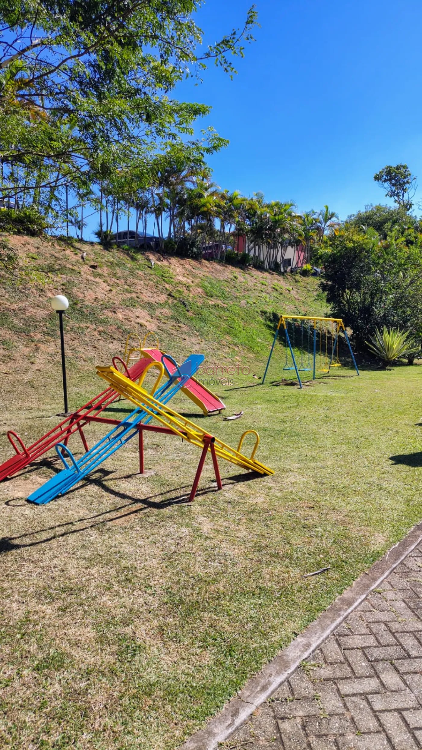 APARTAMENTO COM 03 DORMITÓRIOS À VENDA NO CONDOMÍNIO CHÁCARA PRIMAVERA EM JUNDIAÍ/SP
