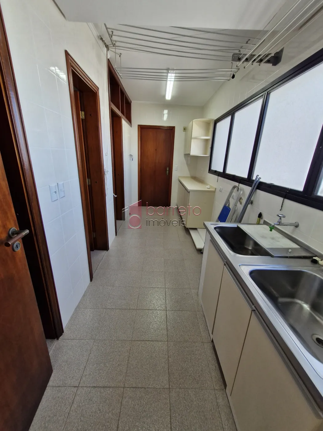 APARTAMENTO PARA LOCAÇÃO NO CONDOMÍNIO TOUR DE VERSAILLES – JUNDIAÍ/SP