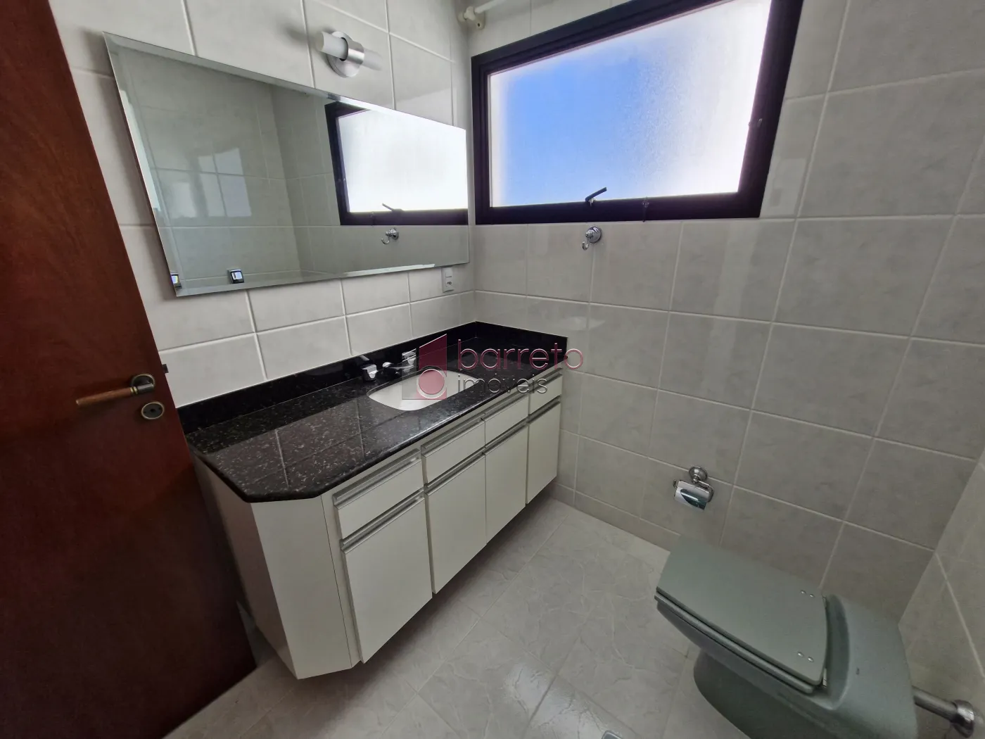 APARTAMENTO PARA LOCAÇÃO NO CONDOMÍNIO TOUR DE VERSAILLES – JUNDIAÍ/SP