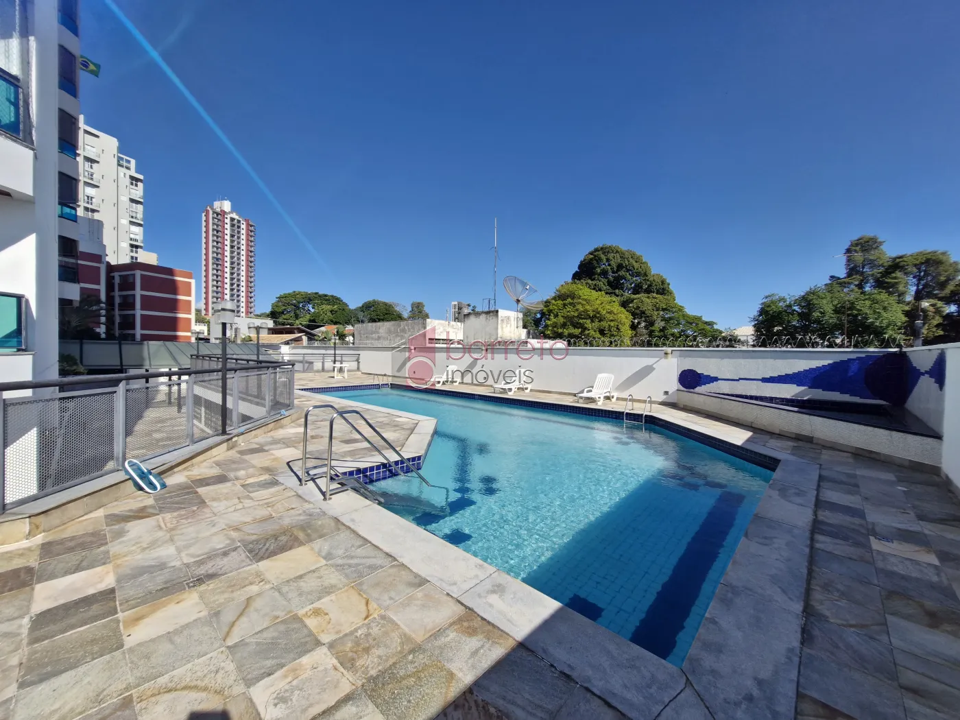 APARTAMENTO PARA LOCAÇÃO NO CONDOMÍNIO TOUR DE VERSAILLES – JUNDIAÍ/SP