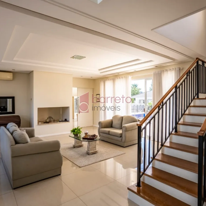 CASA ALTO PADRÃO À VENDA NO CONDOMÍNIO RESERVA DA SERRA EM JUNDIAÍ/SP
