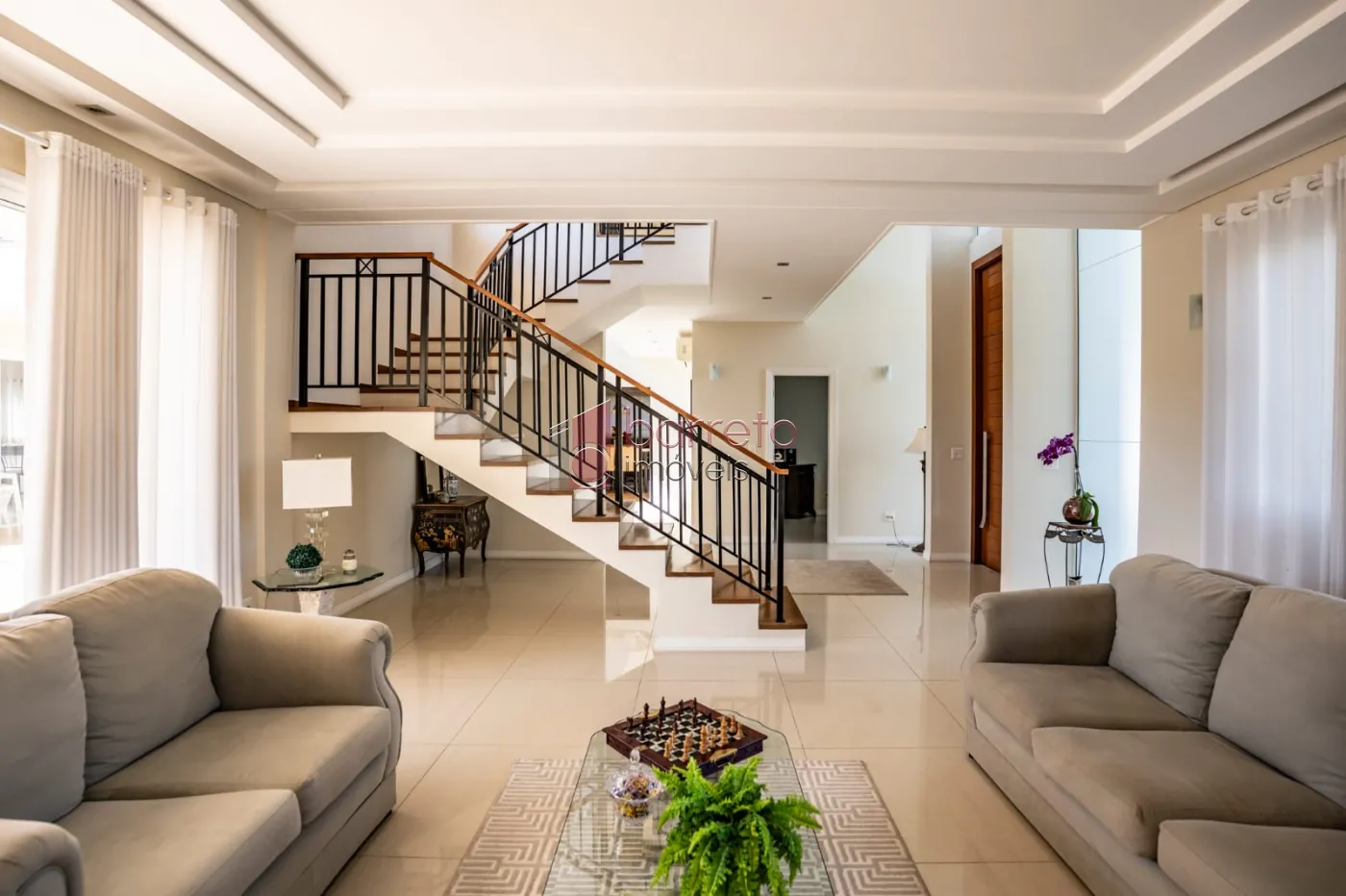 CASA ALTO PADRÃO À VENDA NO CONDOMÍNIO RESERVA DA SERRA EM JUNDIAÍ/SP