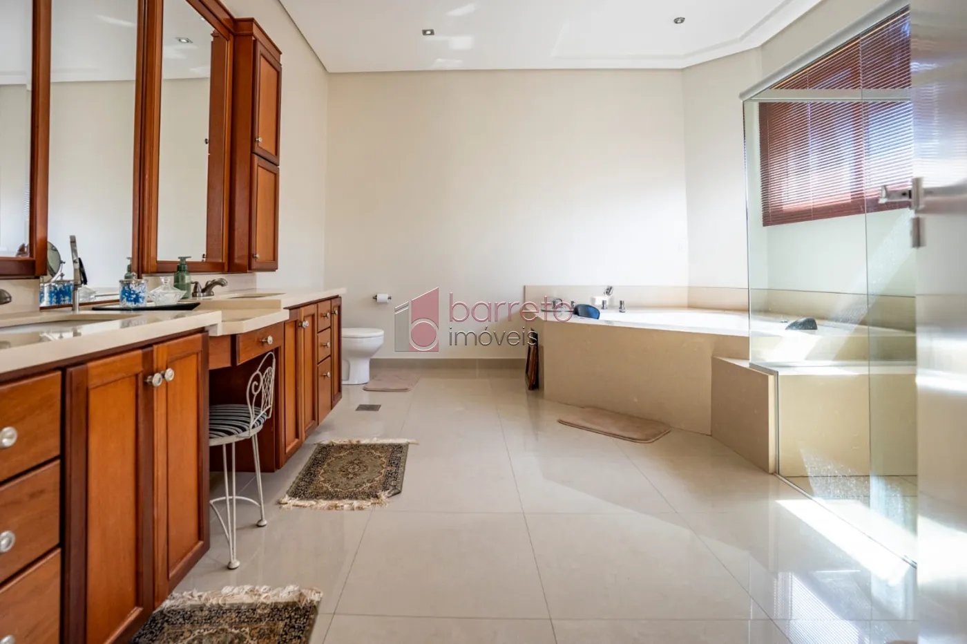 CASA ALTO PADRÃO À VENDA NO CONDOMÍNIO RESERVA DA SERRA EM JUNDIAÍ/SP