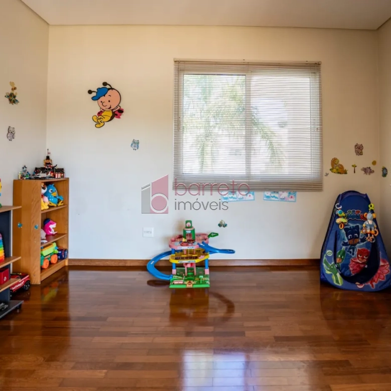 CASA ALTO PADRÃO À VENDA NO CONDOMÍNIO RESERVA DA SERRA EM JUNDIAÍ/SP