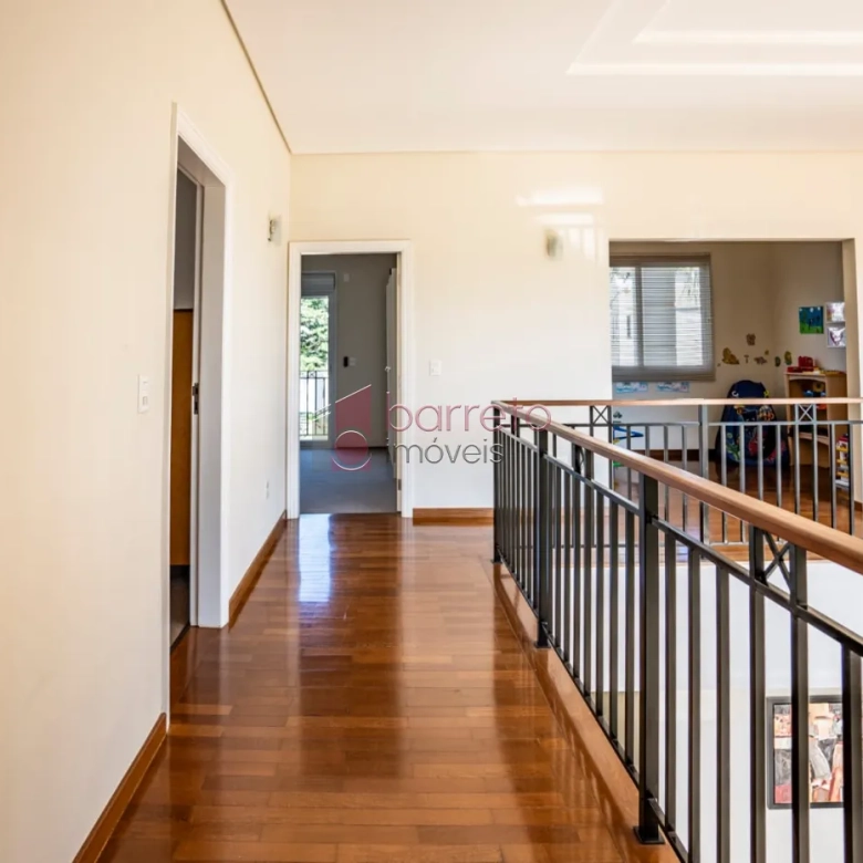 CASA ALTO PADRÃO À VENDA NO CONDOMÍNIO RESERVA DA SERRA EM JUNDIAÍ/SP